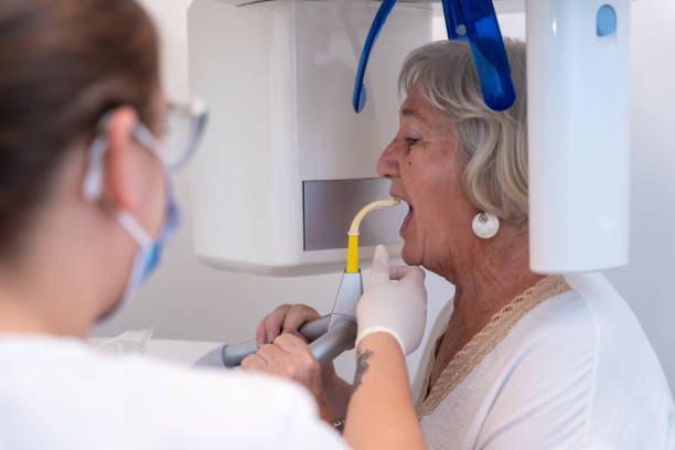 Best Mobile Emergency Dentist in Lovington, IL
